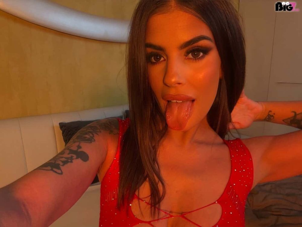 CassyCain - Sexvideos - Big7 - 1