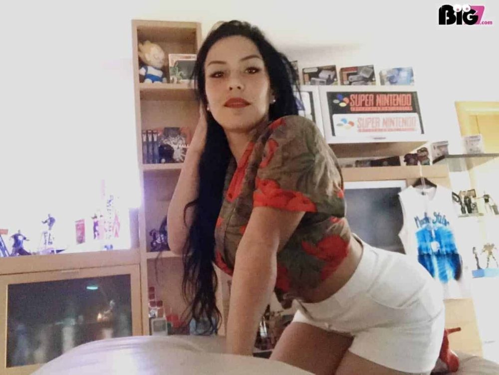 Celina-Latour - Sexvideos - Big7 - 1