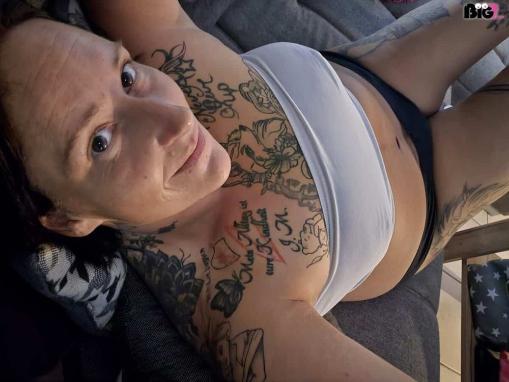 CurvyInkMilf - Sexvideos - Big7 - 1
