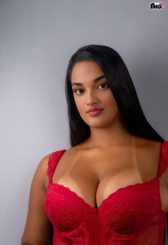 JulienneRose - Sexvideos - Big7 - 1