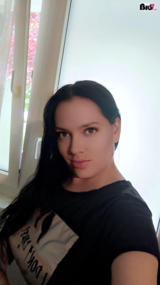 Lieblings-Lia - Sexvideos - Big7 - 1