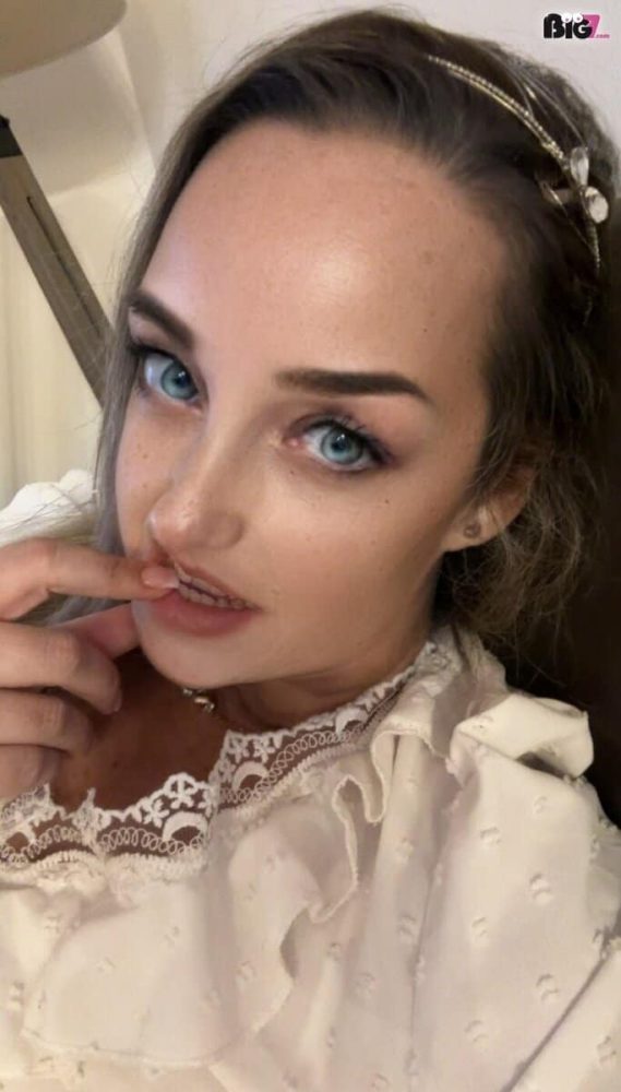 NaturalBarbieMilf - Sexvideos - Big7 - 1