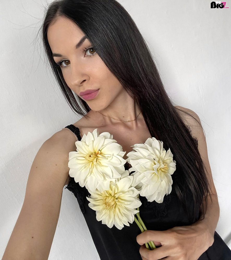 JuliaHot - Sexvideos - Big7 - 1