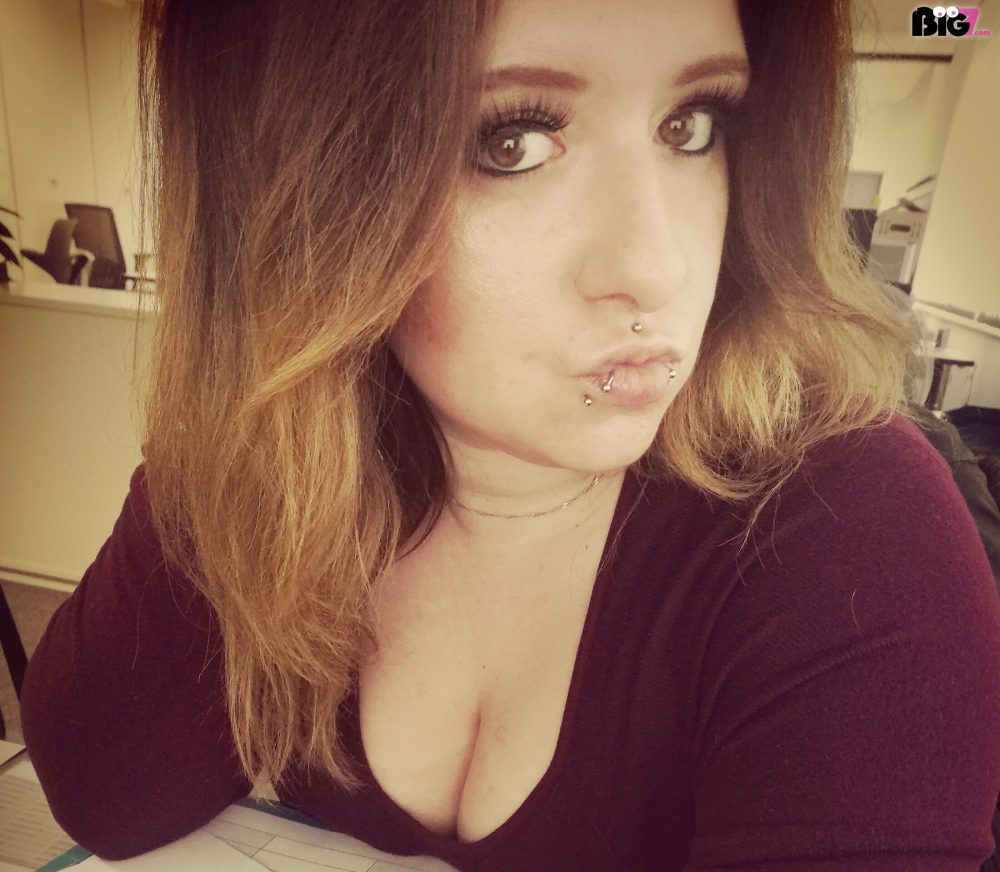 Lilly15614 - Sexvideos - Big7 - 1