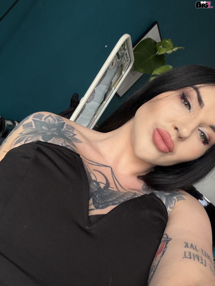 BustyRaven - Sexvideos - Big7 - 1