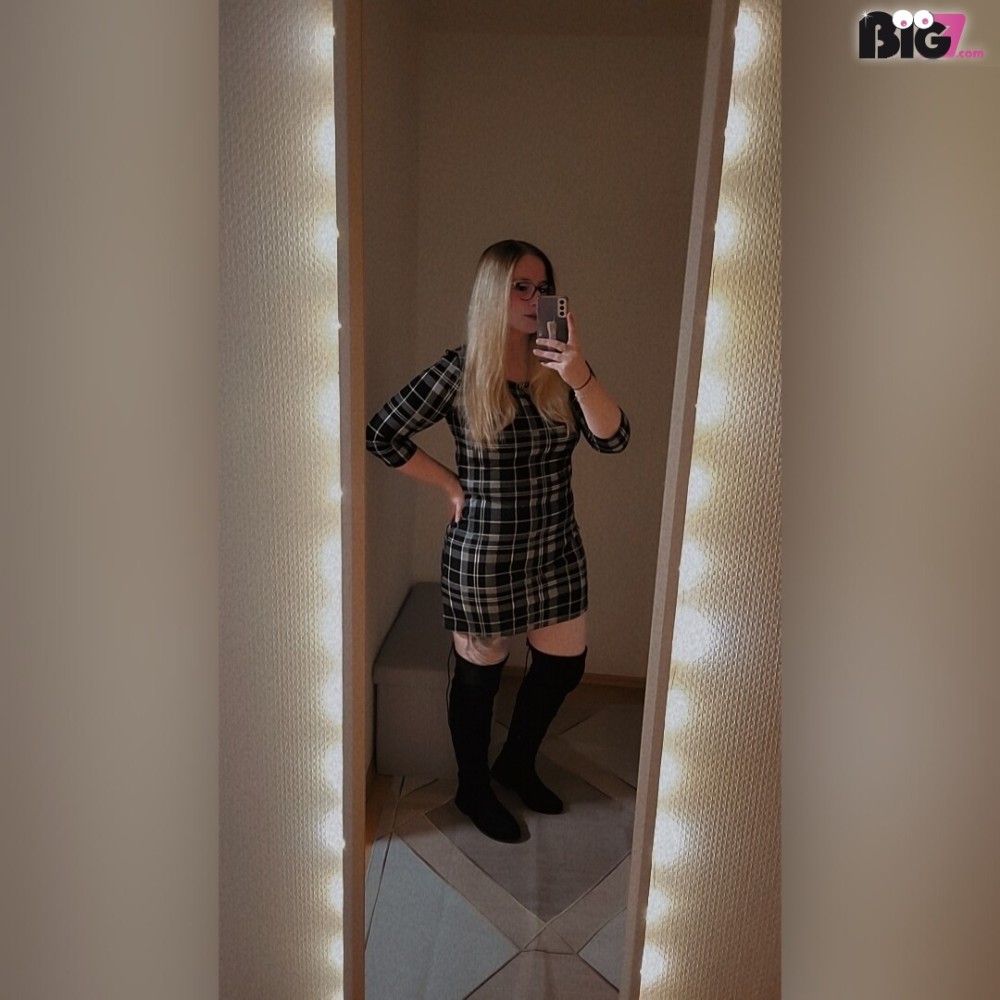 QueenNoir - Sexvideos - Big7 - 1